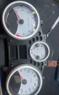 تعمیرات برق و الکترونیک خودرو