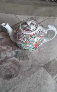 قوری گل مرغی