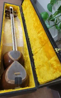 تار قدیمی