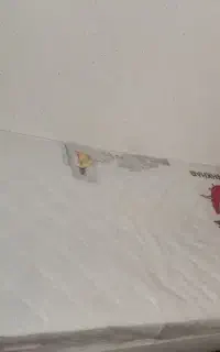 دوتا تخت کودک قرمز  سالم نو