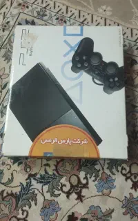 پلی ۲ سالم و سی دی خور در حد نو