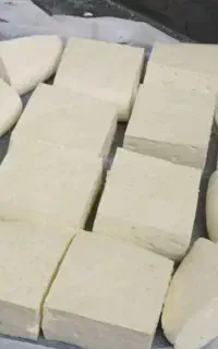 کارخانه تولید و پخش پنیر سنتی
