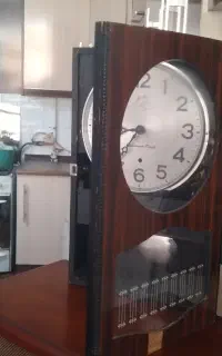 ساعت قدیمی پاندول دار ژوکی امضا دار دیواری