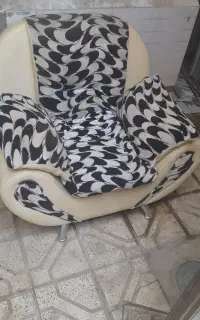 مبل تک نفره