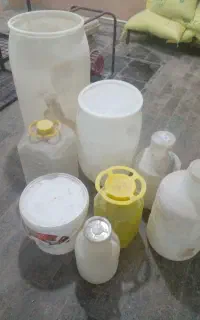 ظرف پلاستیکی بزرگ وکوچک