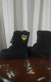 کفش بچگانه