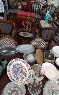 ظروف سالم قدیمی در حد نو