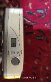 یک دوربین عکاسی ویک‌ ساعت