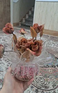 گل وگلدان