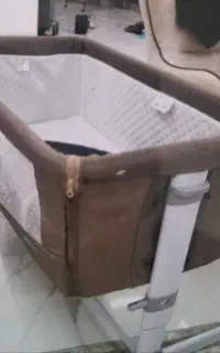 تخت و تخت کنارمادر