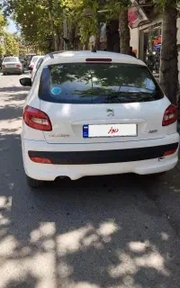پژو 207
