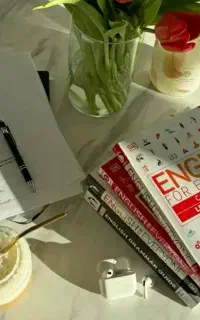 دبیر زبان انگلیسی متوسط دوم دخترانه گلشهر