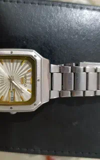 ساعت قدیمی اصلی