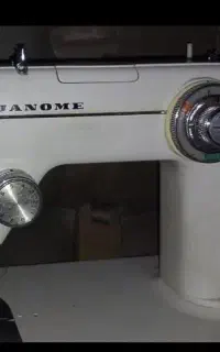 چرخ ژانومه ۸۰۱گلدوزی وخیاطی