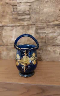 گلدان طلا کوب