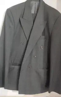 کت شلوار کاملا نو