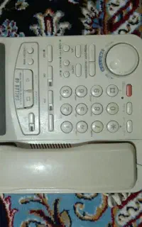 تلفن رو میزی
