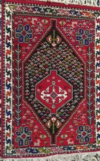 قالیچه دستباف اصیل ظریف با الیاف گوسفندی