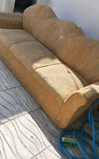 دوتا مبل تکی  بایه مبل سه نفره