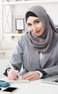 منشی مسلط به نرم افزار