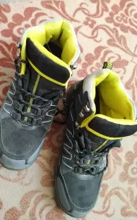 کتونی حرفه ای برای کوه نوردی
