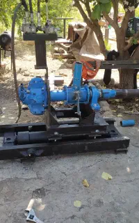 چاه کن . داخل چاه دستی تونل راسول