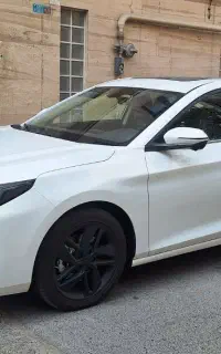 j7 سفید