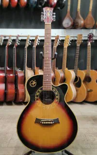 گیتار آکوستیک اسوایفت هورس گالری موسقی آرتیا