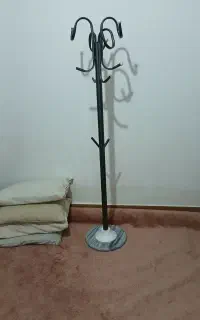 چوب لباسی ایستاده