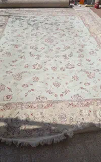 فرش 12 متری در حد نو
