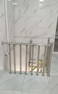 نرده استیل . حفاظ استیل بانکی .پله گرد. شمشیری