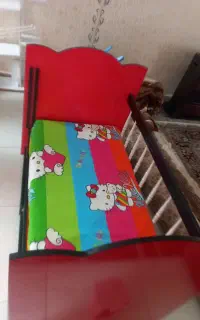 تخت وکمد کودک