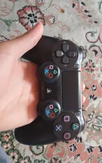 دسته ps4 نو و تمیز