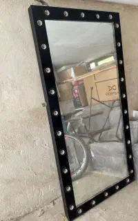 اینه چراغ دار