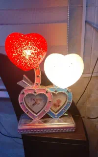 ساعت چراغ دار قلبی کوک دار