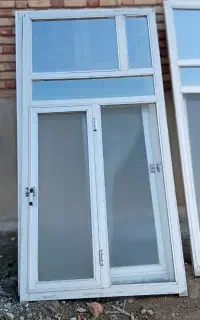 چهار عدد پنجره آلمینیومی با تور و شیشه