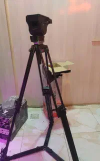 سه پایه دوربین
