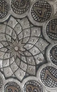 سینی و ساعت مسی