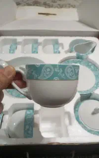 چایخوری ۱۷ پارچه ،درجه یک زرین آکبند