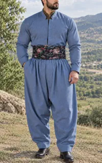 دو دست لباس کوردی مردانه با یک شال پشمی