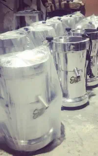 آبمیوه گیر