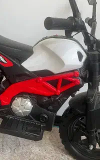 فروش موتور و ماشین شارژی در جم