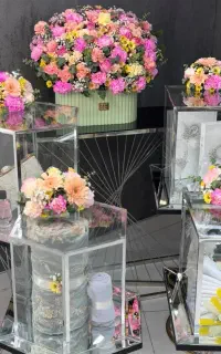 گل آرایی باکس نامزدی وجایگاه عروس