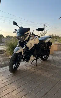 اپاچی ۱۸۰ نیوفیس