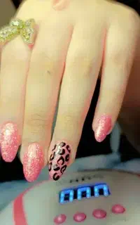 کاشت ناخن با ژل 300