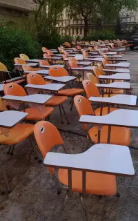 صندلی دسته دار با تخته ام دی اف