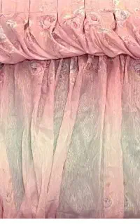 تعدادی پرده در حد نو