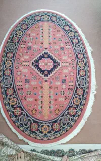 فرش بیضی و گرد