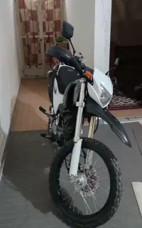 تریل فلات 200