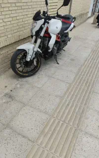 بنلی 300 مدل 98.و بندا راک300 1400